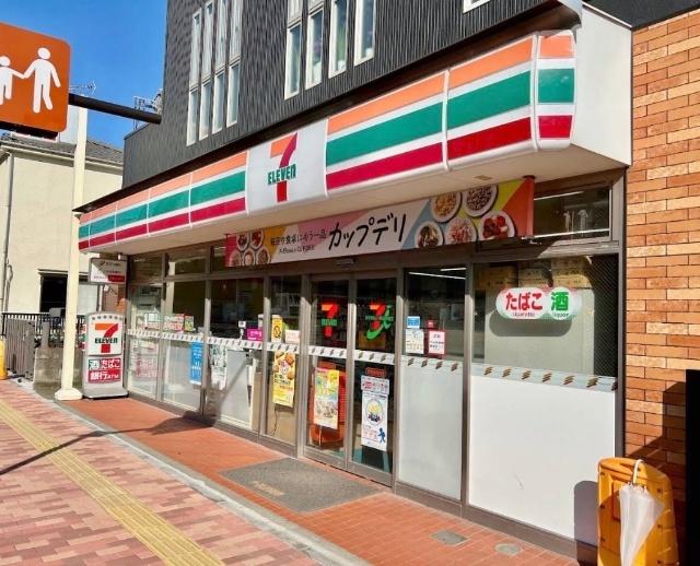 セブンイレブン板橋稲荷台店：198m