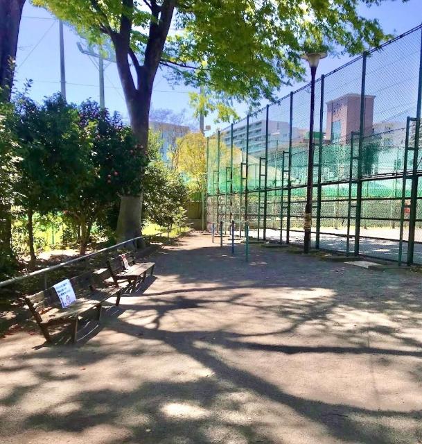 十条公園：772m