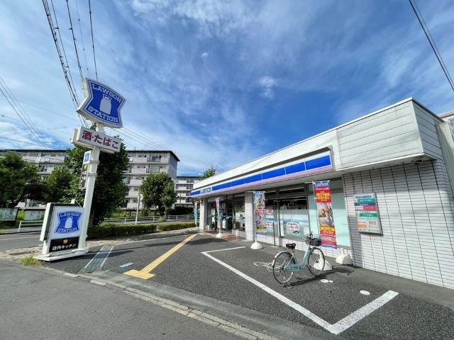 ローソン武里団地店：664m
