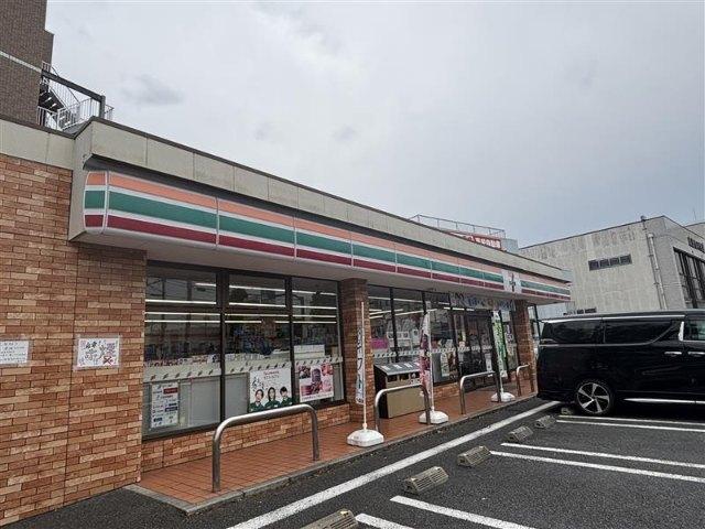 セブンイレブン江戸川東葛西5丁目店：238m