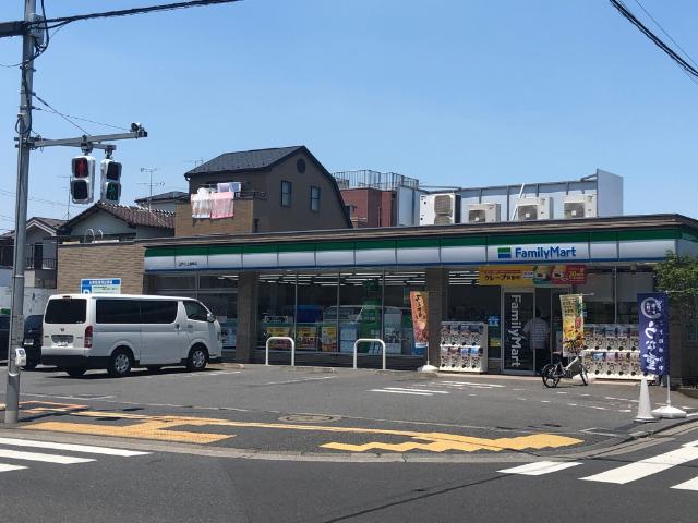 ファミリーマート江戸川上篠崎店：158m
