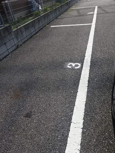 ヴィレッヂＭ（101） 駐車場