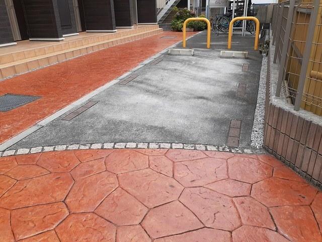 ジュネス（303） 駐車場