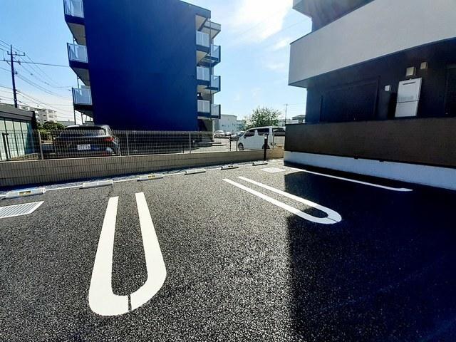 パローラ　ロゼッタ（103） 駐車場