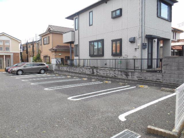 サンパティークⅢ（201） 駐車場