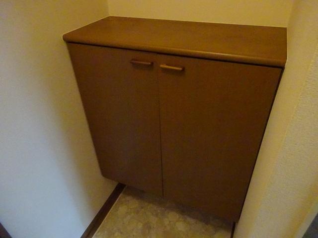 サンクテュエール（107） 玄関