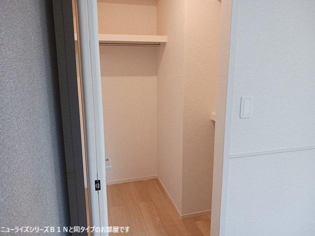 ラ　フォンテ（101） 収納