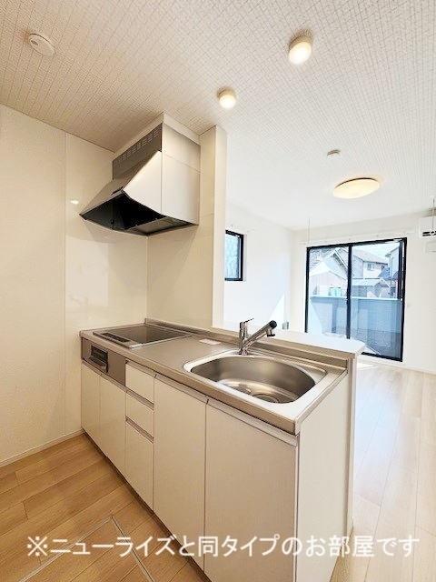 ヒカルサ東京武蔵村山（105） キッチン