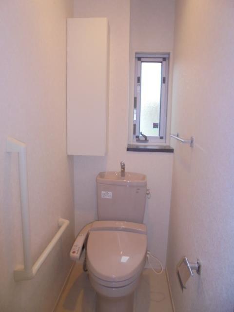 緑ケ丘戸建（1） トイレ