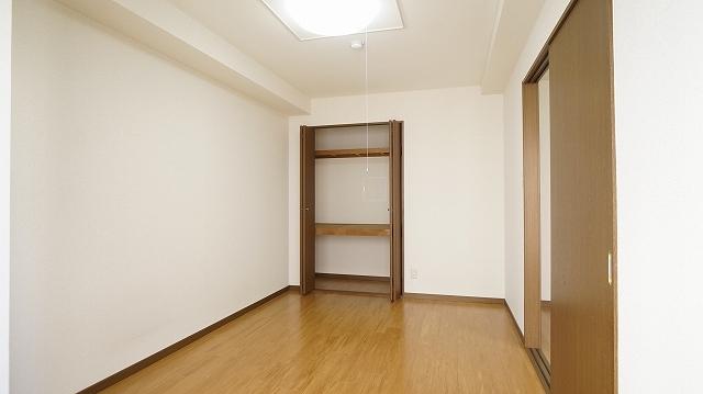 東上町林ビル（504） リビング