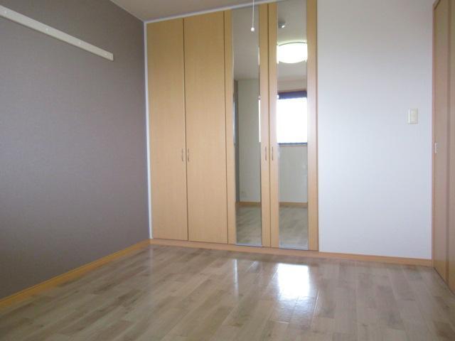 ロイヤルパレス 部屋画像