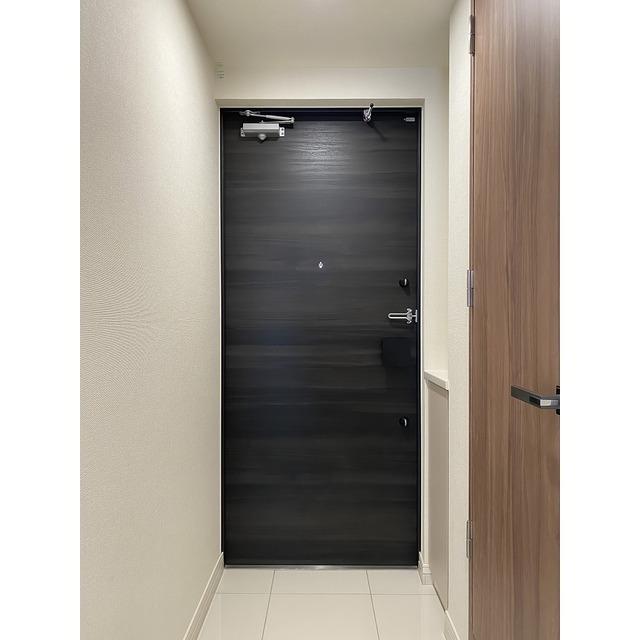 コンフォリア北沢（213） 玄関