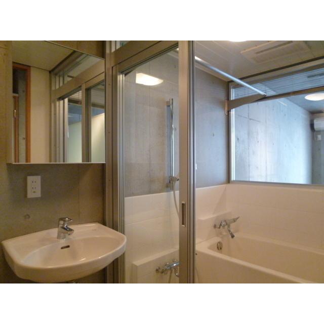 Ｖｅｒｄｅ　ｐａｔｉｏ（202） 洗面