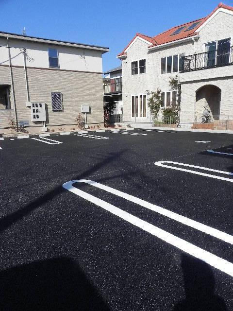 プランドール　弐番館（101） 駐車場