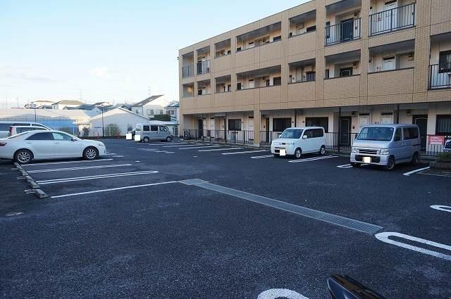 グラン　ボヌール　Ⅰ（105） 駐車場
