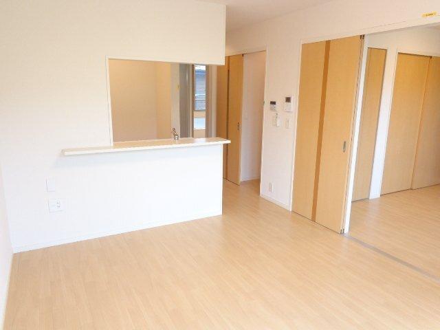フローリッシュ・ガーデン 部屋画像