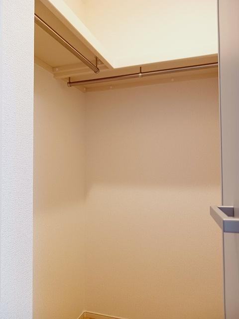 メゾン　ド　クレール（103） 収納