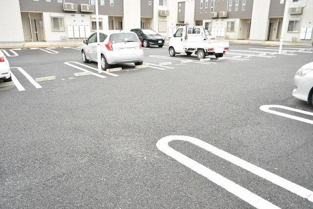 サンガーデン和泉　五番館（103） 駐車場