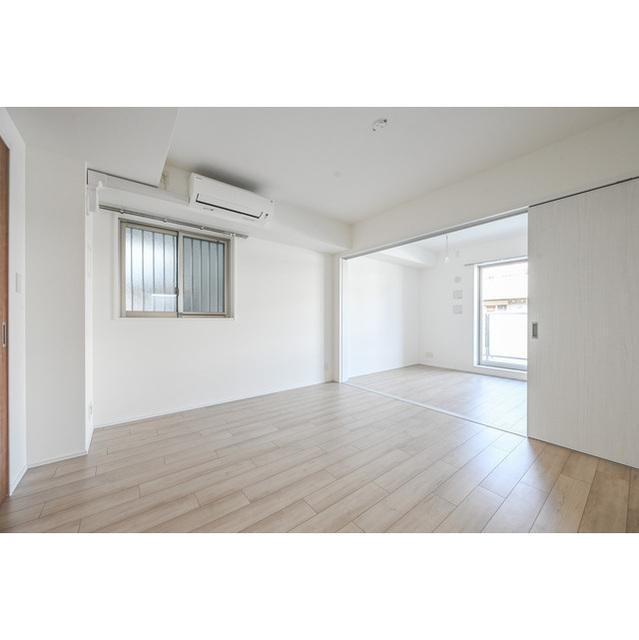 ＥＭパレス田園調布（317） リビング