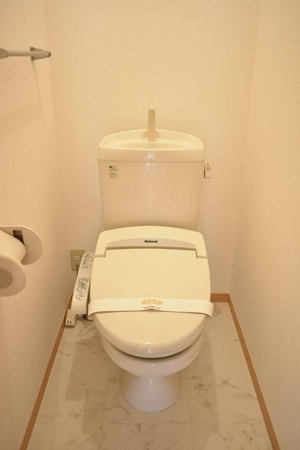 サンベルテ菅沼　Ⅰ（101） トイレ