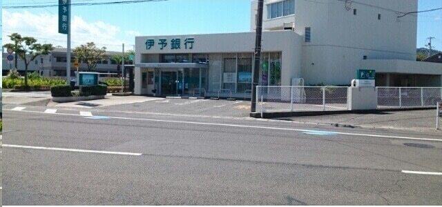 伊予銀行高松東支店様：500m