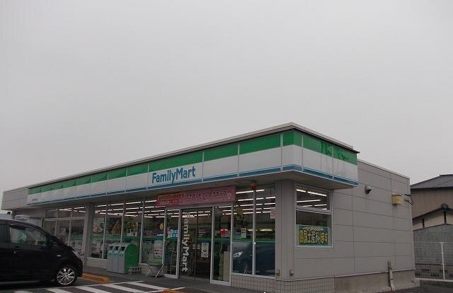 ファミリーマートさん：1800m