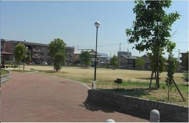 松縄流石公園：220m