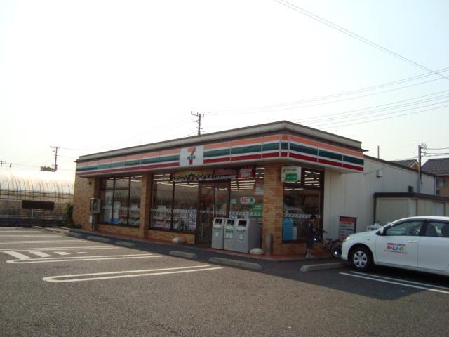 セブンイレブン川越西笠幡店：293m
