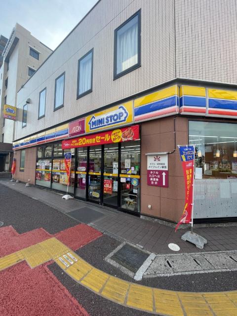 ミニストップメイプルイン幕張店：393m