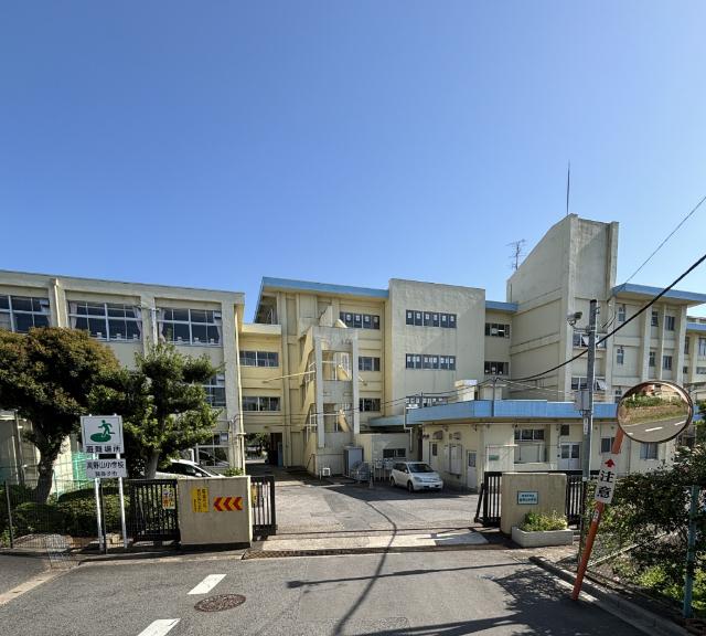 我孫子市立高野山小学校：1223m