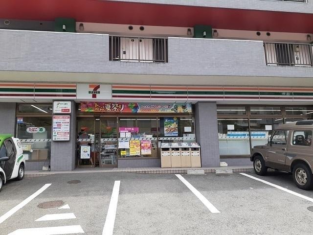 セブンイレブン川崎百合丘店：220m