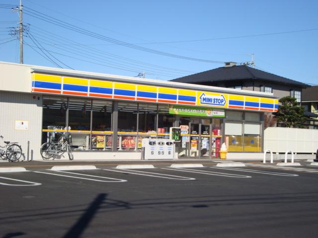 ミニストップ：400m