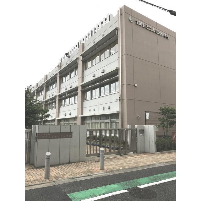 上北沢小学校：215m