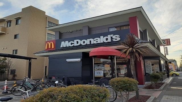 マクドナルド：415m
