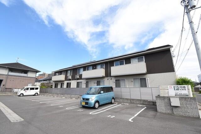 ソラーナK（103） 駐車場