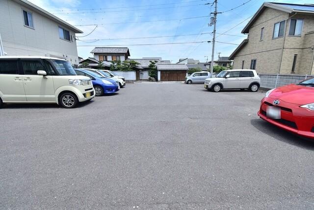 フルジェンテ太田（108） 駐車場