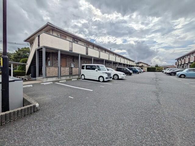 ノーベルパーク　15・16・17（16-206） 駐車場