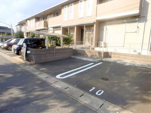 フェリエ（102） 駐車場