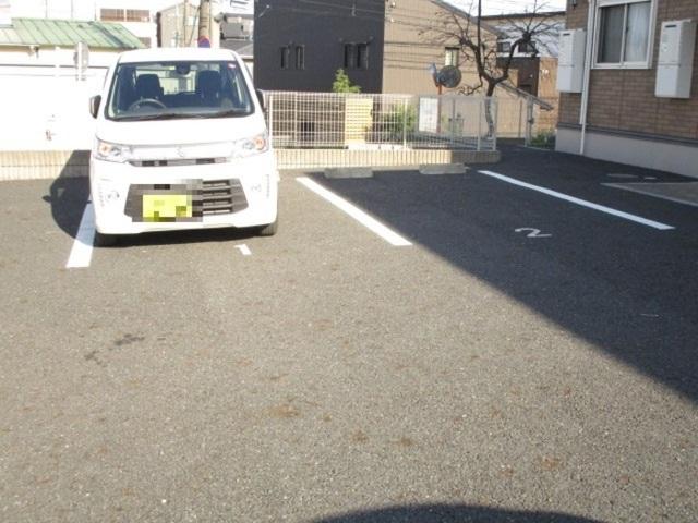 メゾンベール　イースト（202） 駐車場
