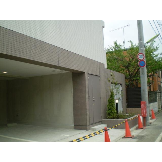 サンピエス桜新町（104） 駐車場