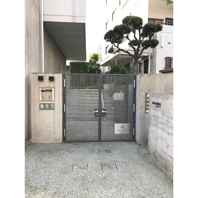 ハルハウス三軒茶屋（J） エントランス