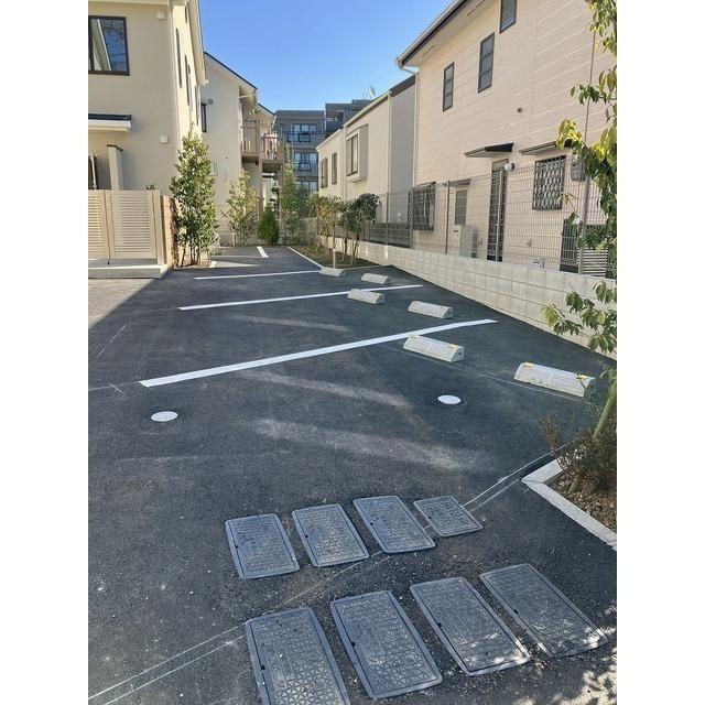 コーラル洗足池（102） 駐車場