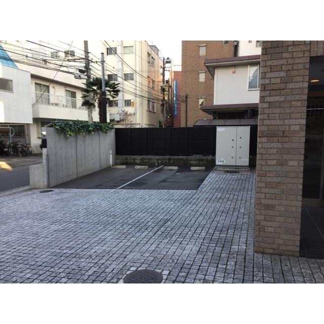 コンフォリア東中野ＤＥＵＸ（0605） 駐車場