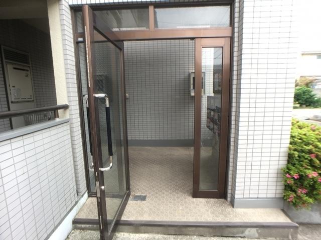 ルイメゾン２（302） エントランス