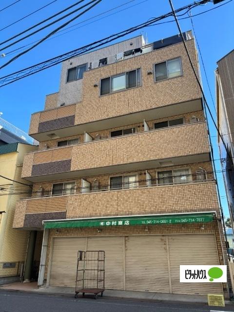 1階は八百屋さん