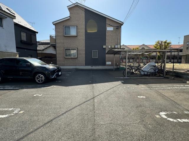 サンクレスト−Ｒ（0208） 駐車場
