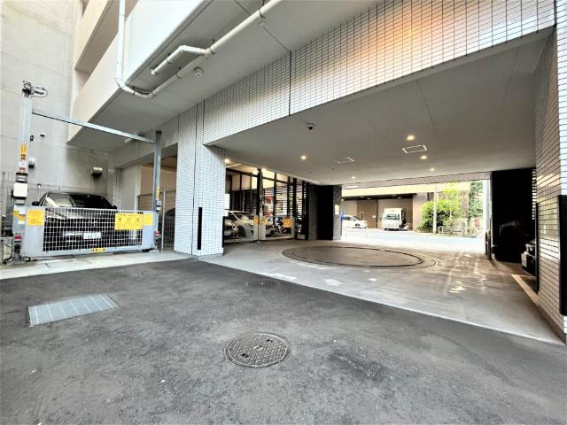 リシェス門前仲町（0402） 駐車場