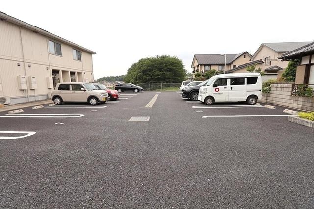 フローラ（202） 駐車場