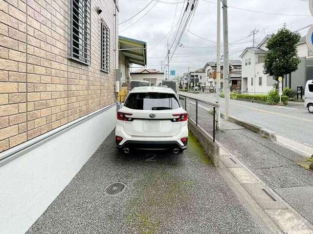 メゾンデュークス　Ⅴ（102） 駐車場