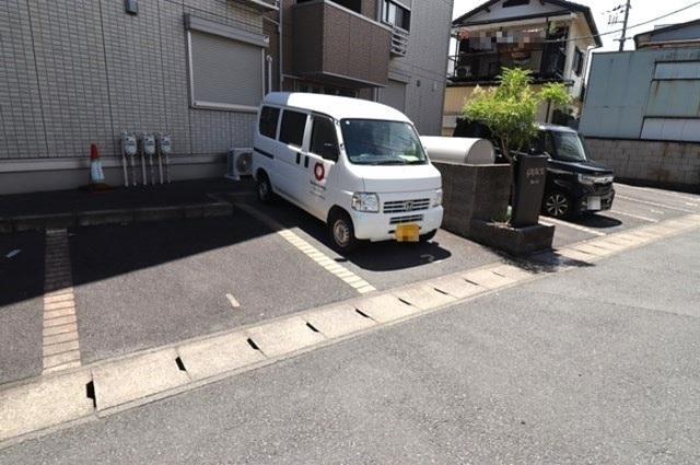 グレイス（203） 駐車場